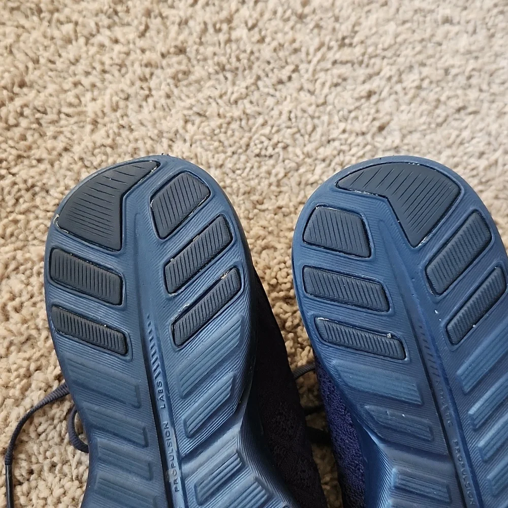 Lululemon APL techloom Phantom shoes. Midnight. Size 6. - Picture 6 of 9